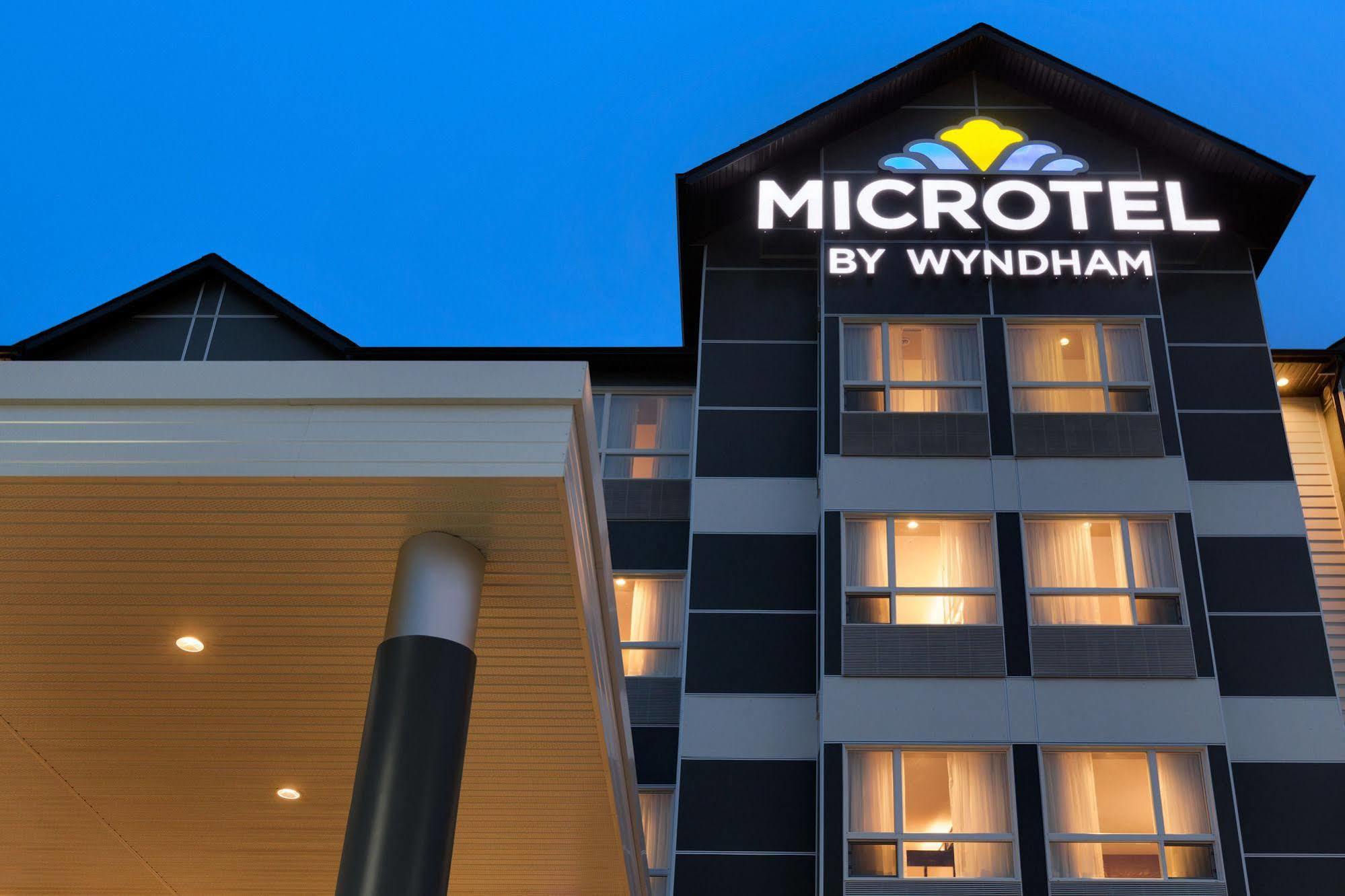 Microtel Inn & Suites By Wyndham Вайткорт Екстер'єр фото