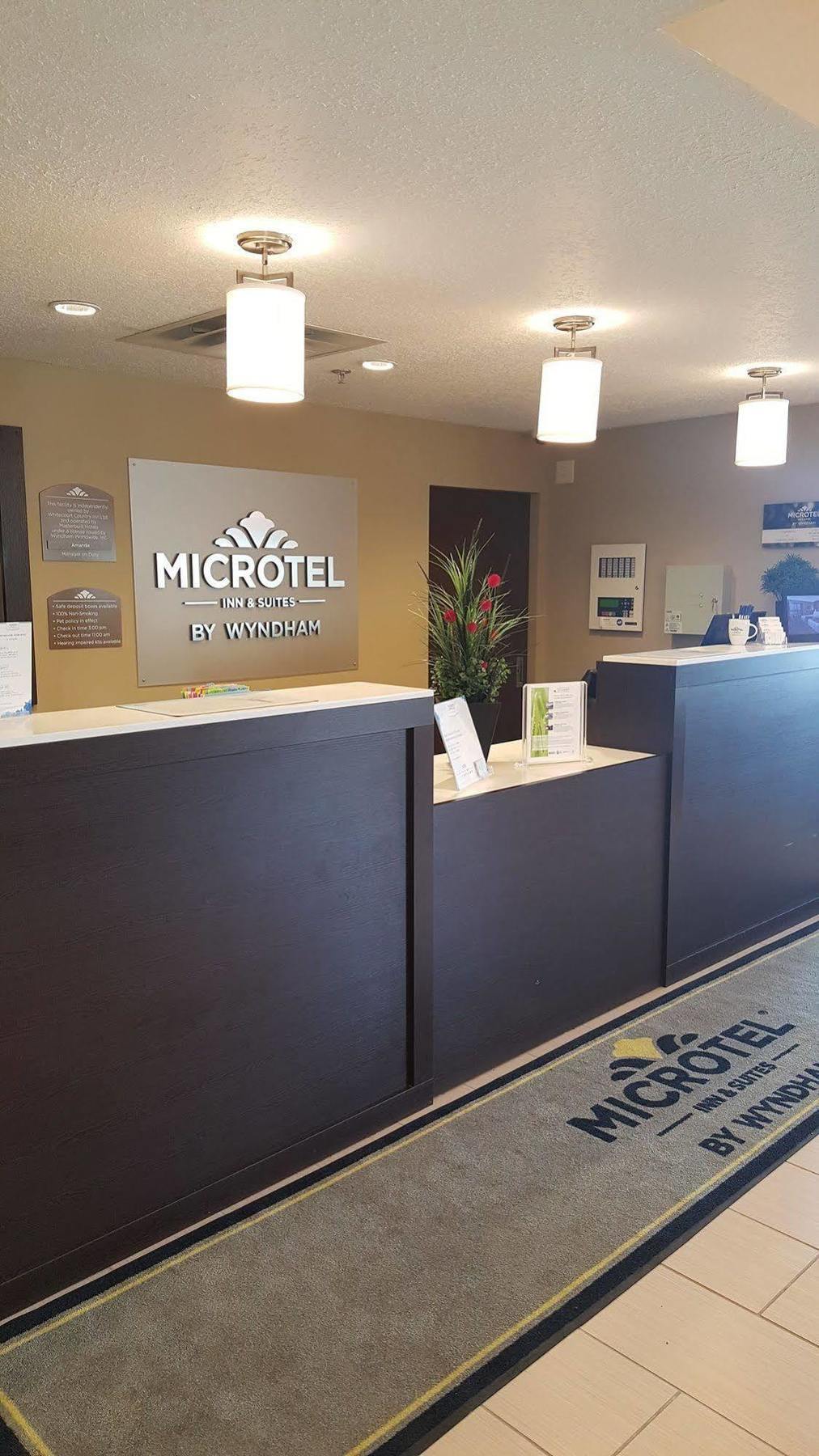 Microtel Inn & Suites By Wyndham Вайткорт Екстер'єр фото